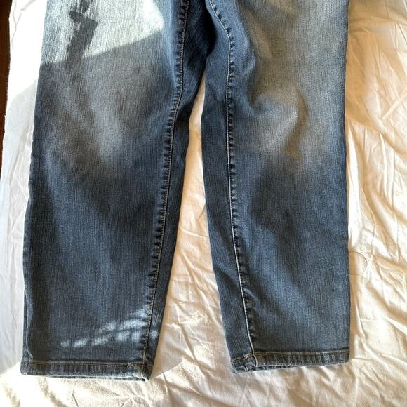 TORRID DENIM JEANS WOMENS SIZE 18 REGULAR STRAIGHT LEG SKINNY STRETCH PL… - Picture 4 of 8